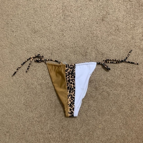 Color block white and leopard bikini top and bottom Size Large - Picture 10 of 12